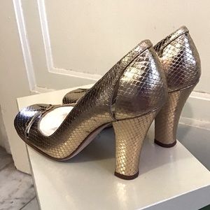 Rare Kate Spade Gold Snake Sam Pumps Sz 8